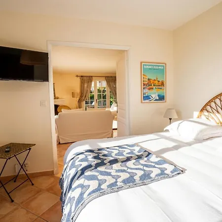 Vue Piscine Terrain 5000 M2 Calme Absolu Ollioules